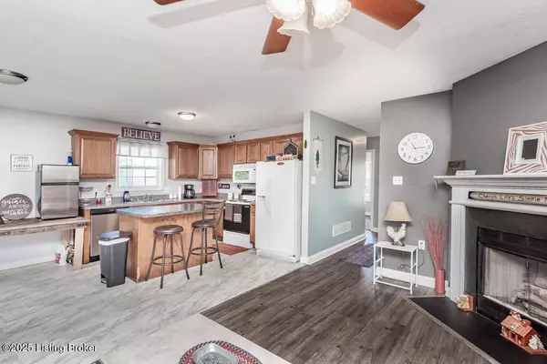 Nicholasville, KY 40356,900 Pinoak Dr