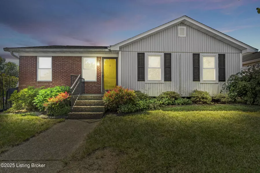 10408 Vantage Rd, Louisville, KY 40299