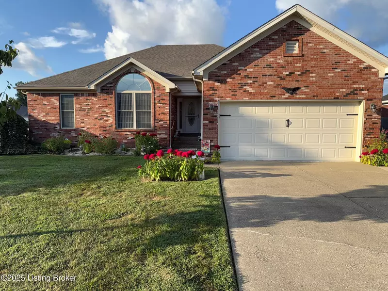 640 Circle Valley Dr, Louisville, KY 40229