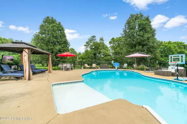 Shelbyville, KY 40065,118 Plantation Dr