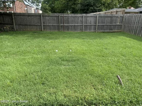 Louisville, KY 40220,3333 Breckenridge Ln