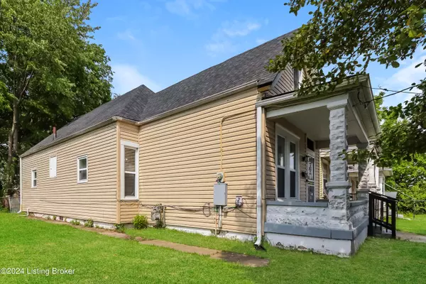 Louisville, KY 40211,3017 Greenwood Ave