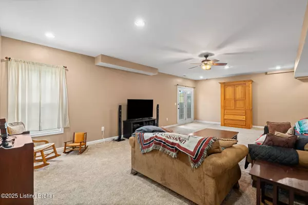 Shelbyville, KY 40065,602 Matterhorn Ct