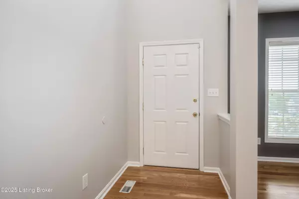 Louisville, KY 40245,1104 Miles View Ct