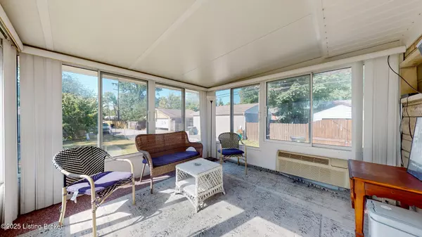 Louisville, KY 40211,4524 Dumesnil St