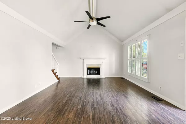 Louisville, KY 40242,8822 Staghorn Dr