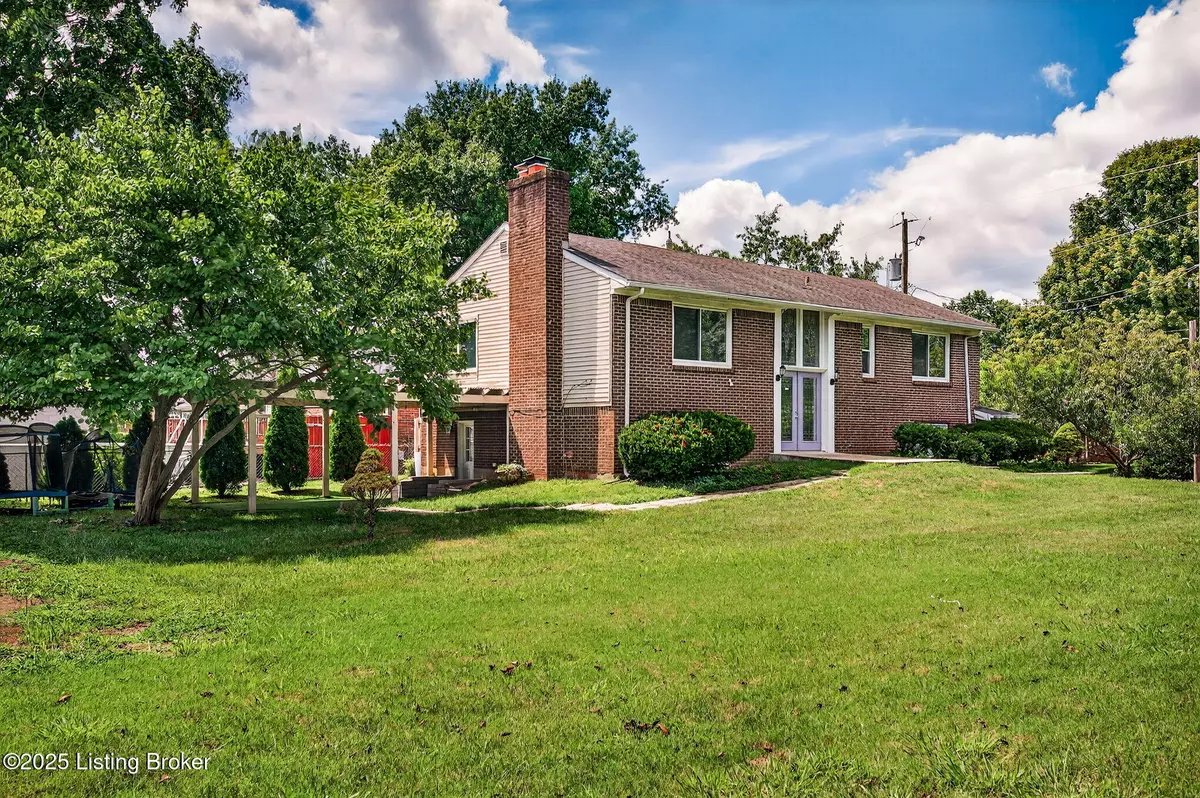 Louisville, KY 40299,9218 Axminster Dr