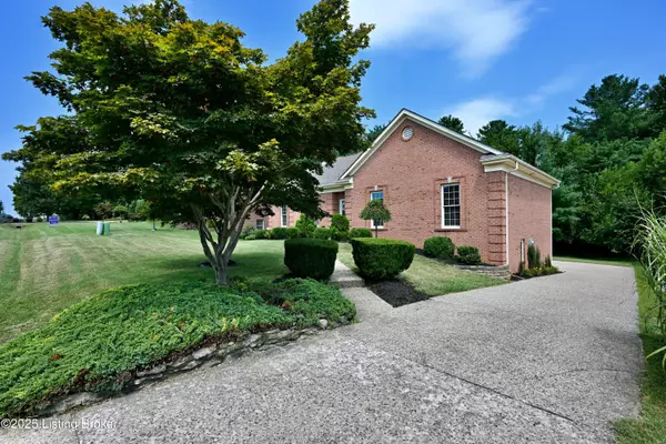 Goshen, KY 40026,1015 Barbizon Dr