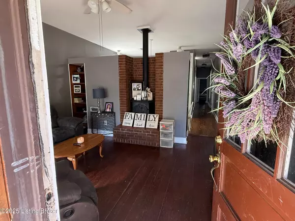 Louisville, KY 40212,2419 Montgomery St