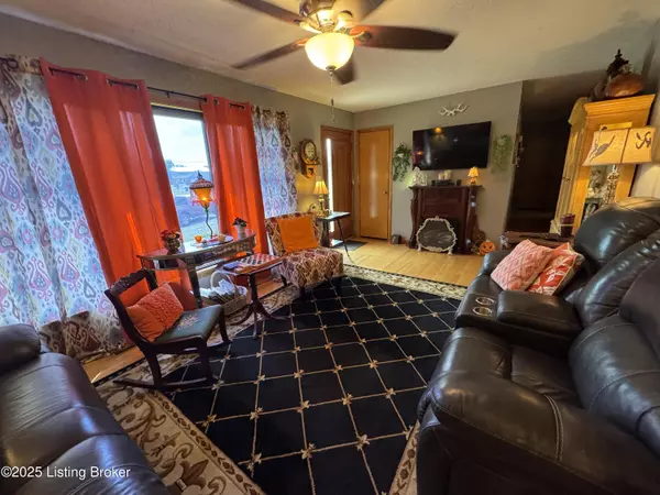 Louisville, KY 40258,8800 Gladstonberry Pl