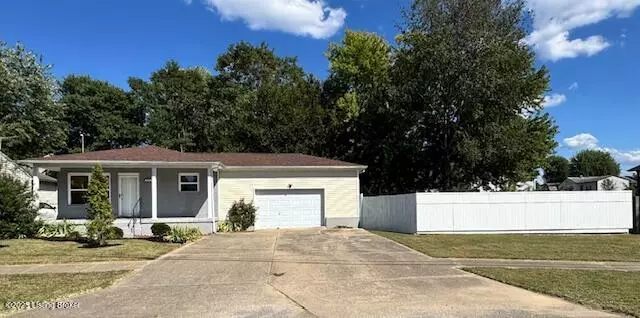 12413 Somerset Dr, Louisville, KY 40229