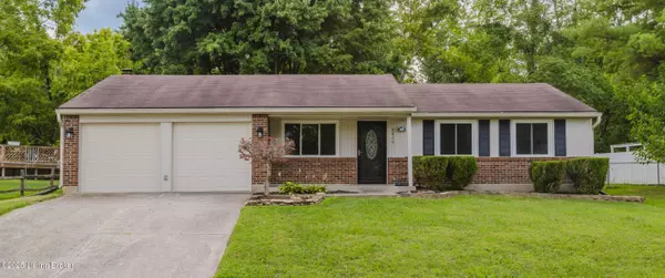 8820 Old Ironsides Dr, Louisville, KY 40228