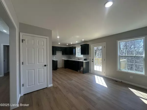 Bardstown, KY 40004,107 Hopkins Ct