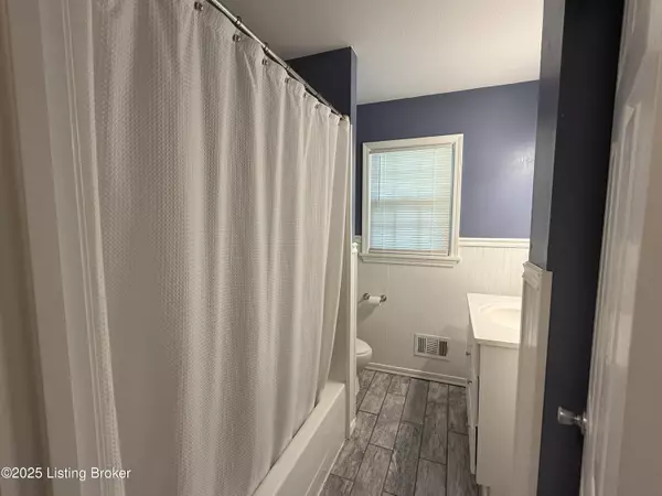 Louisville, KY 40219,8115 Ponce De Leon Ct