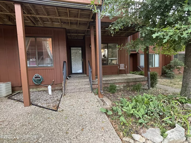 489 Piping Rock Rd, Brandenburg, KY 40108