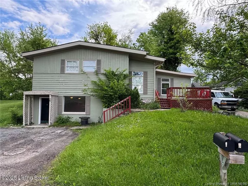 1508 Beech St #B, New Albany, IN 47150