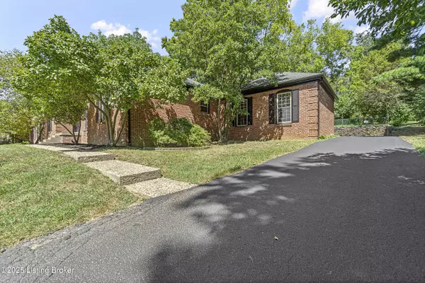 Louisville, KY 40207,5409 Pueblo Rd