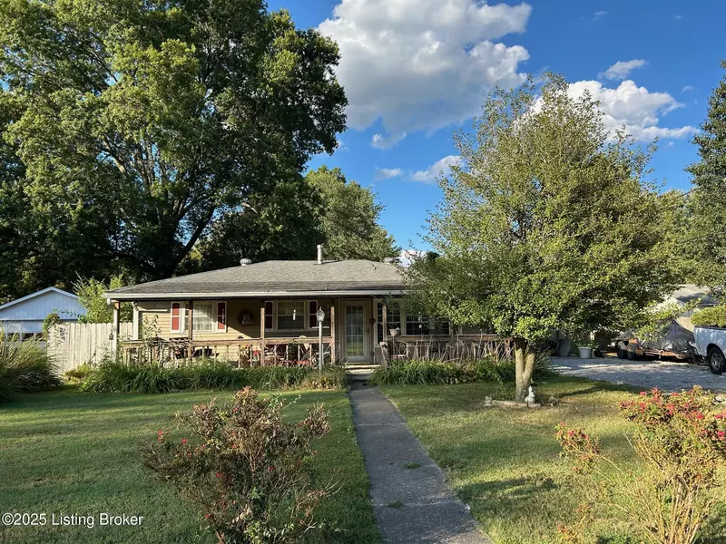 5813 Alanadale Dr, Louisville, KY 40272