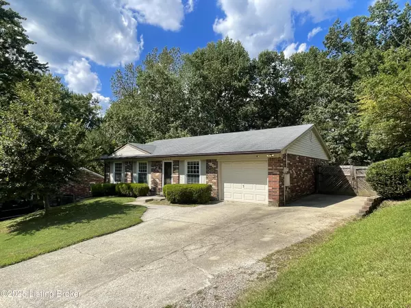 8009 Afterglow Dr, Louisville, KY 40214