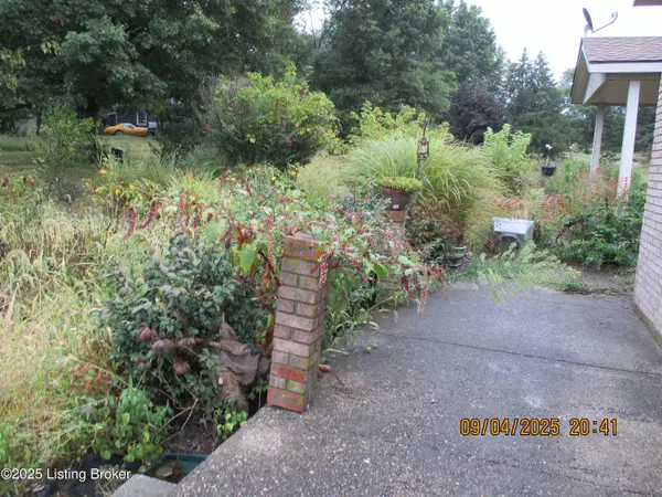 Pleasureville, KY 40057,932 Bunk Rd Rd