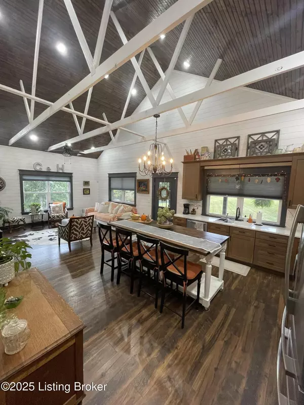 Willisburg, KY 40078,752 Heavenly WAY