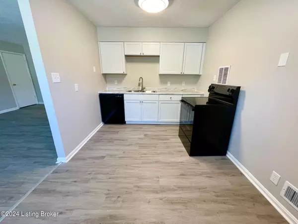 Louisville, KY 40218,2004 Goldsmith Ln #2