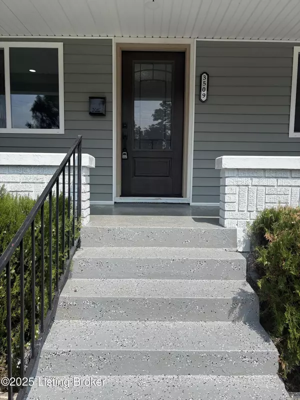 Louisville, KY 40211,3509 Del Park TER