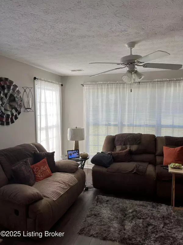 Simpsonville, KY 40067,828 Garden Pointe Dr