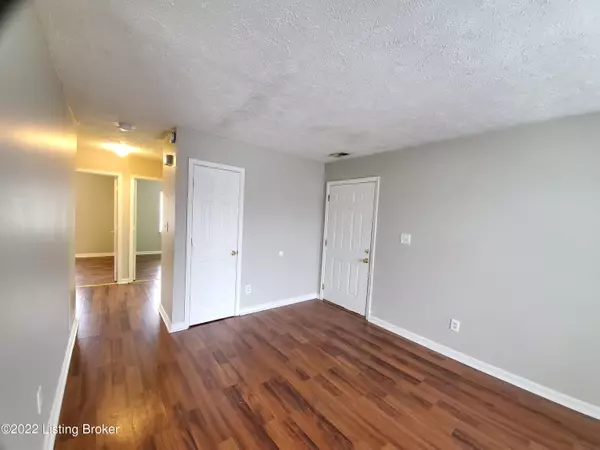 Louisville, KY 40216,1704 Stallings Ave #2