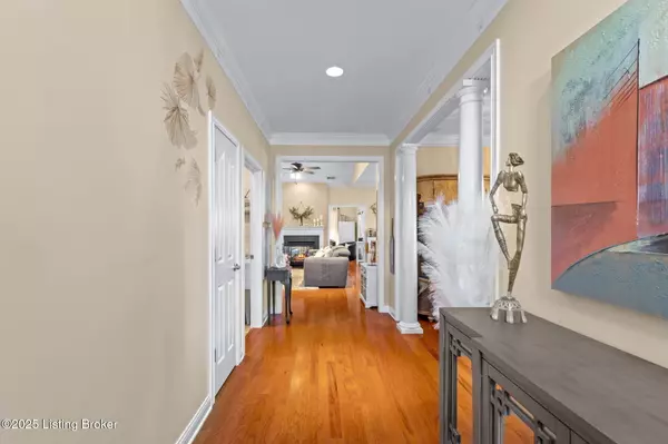 Louisville, KY 40299,900 Ridge Point Dr