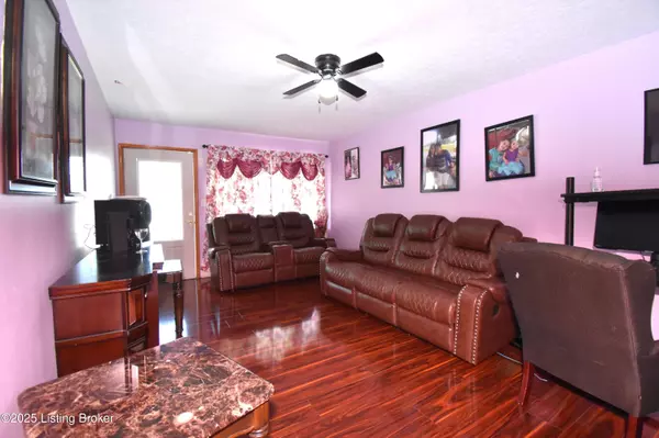 Louisville, KY 40214,6100 S 3rd St