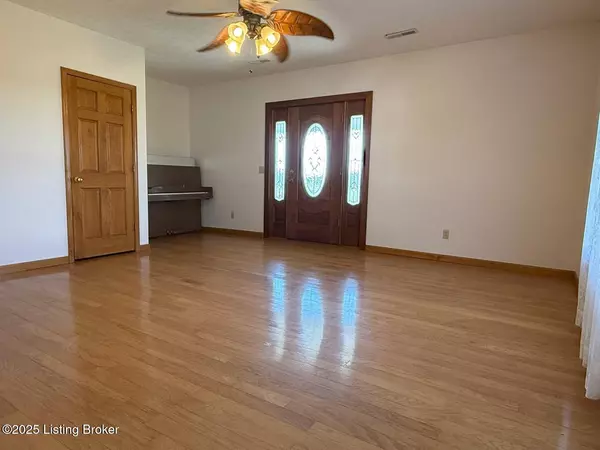 Clarkson, KY 42726,8812 Millerstown Rd