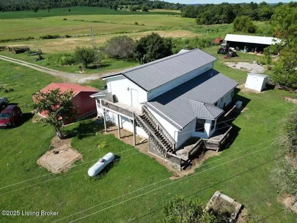 Clarkson, KY 42726,8812 Millerstown Rd