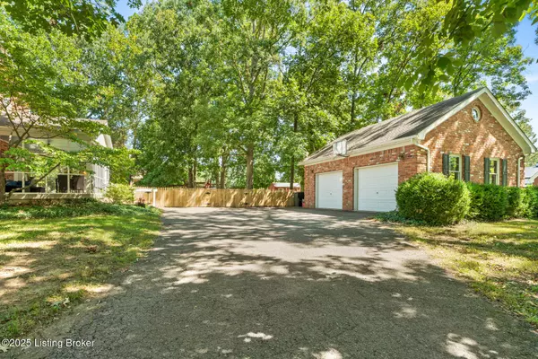 Mt Washington, KY 40047,190 Spruce Ln