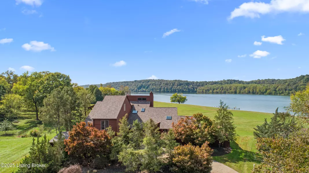 13902 Harbour View Ct, Prospect, KY 40059