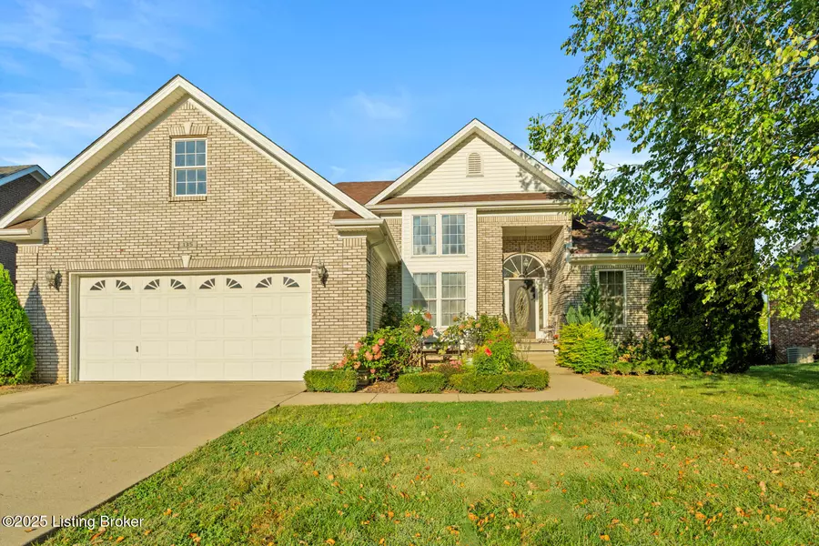 135 Blossom Cir, Shelbyville, KY 40065