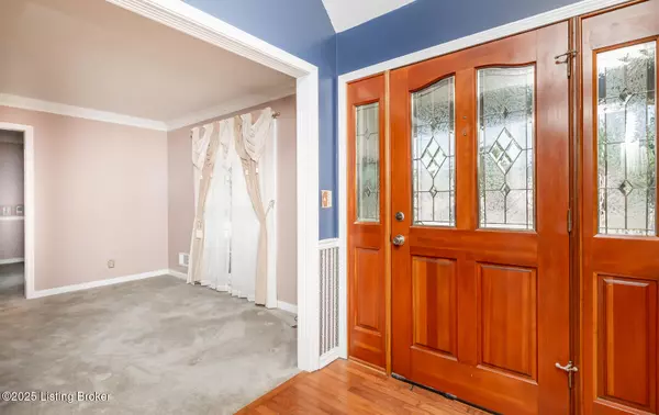 Louisville, KY 40228,7620 Newton Ct