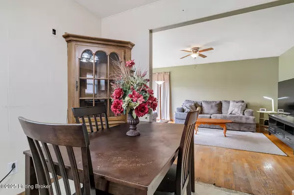 Louisville, KY 40258,5011 Paramount Dr