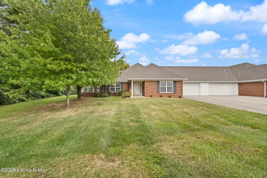 10337 Pine Glen Cir, Louisville, KY 40291
