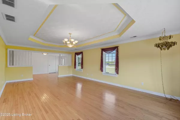 Willisburg, KY 40078,325 Dylan WAY