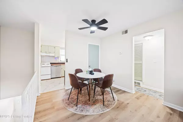 Louisville, KY 40218,Address not disclosed