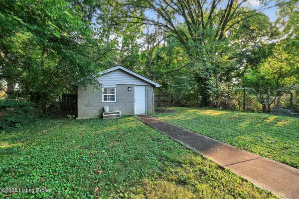 Louisville, KY 40211,3414 Greenwood Ave