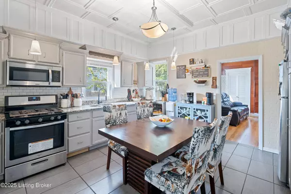 Louisville, KY 40214,4905 S 5th St