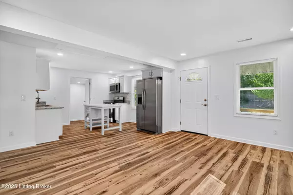 Louisville, KY 40215,920 Stanley Ave