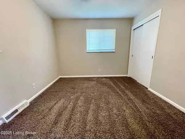 New Albany, IN 47150,210 Finchleigh Dr