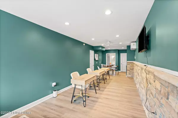 Shelbyville, KY 40065,Address not disclosed