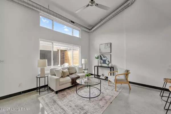 Louisville, KY 40243,612 Burnett Ridge Rd