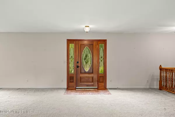 Bagdad, KY 40003,835 Cat Walk Rd