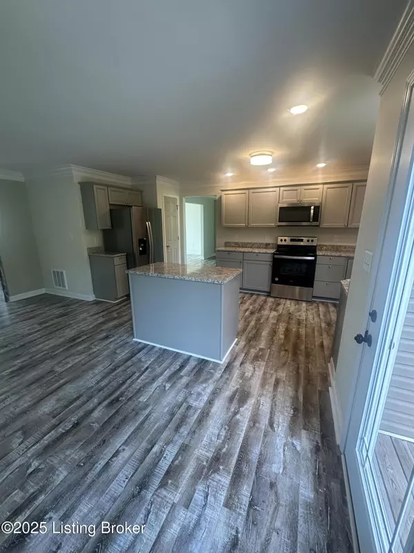 Vine Grove, KY 40175,100 Diamond Ct