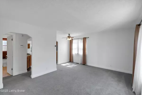 Louisville, KY 40214,231 W Esplanade Ave